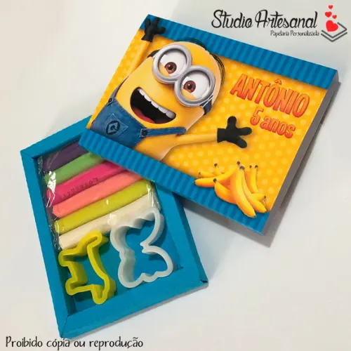 Kit Massinha e Cortadores - Minions