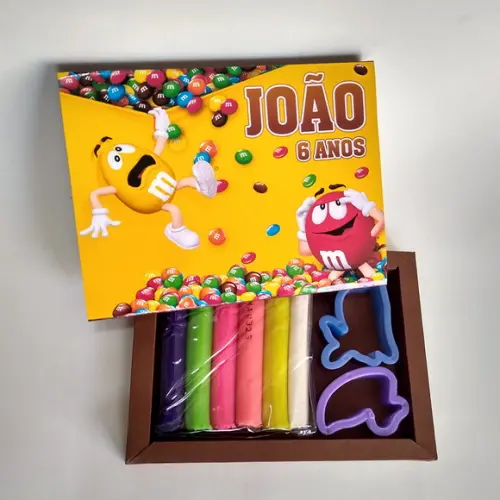 Kit Massinha e Cortadores - M&m's