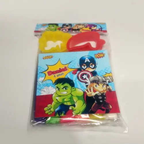 Kit Massinha e Cortadores - Super Heroi Cute