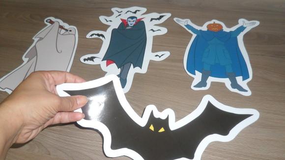 adesivos monstros, pegadas ou morcegos tema scooby doo