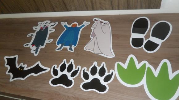 adesivos monstros, pegadas ou morcegos tema scooby doo