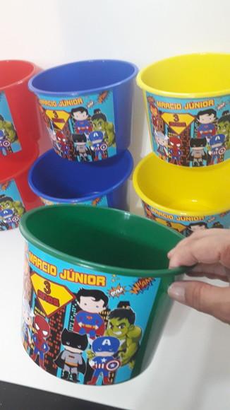 Balde de Pipoca Várias Cores de 1,5l Tema Super Herois Baby