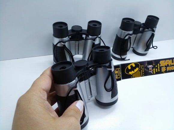 Binoculo Cor Prata com Detalhes em Preto Tema Batman