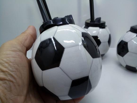 Copo Bola Futebol com Canudo 300ml