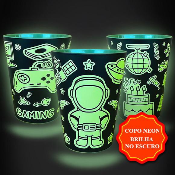 Copo Neon Que Brilha no Escuro Imagens Sortidas