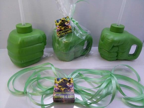 Copo Super Mão do Hulk com Canudo 450ml