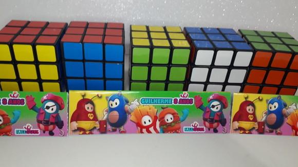 Cubo Magico Personalizado Lapela com Tema Fall Guys