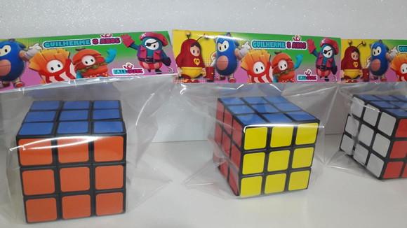 Cubo Magico Personalizado Lapela com Tema Fall Guys