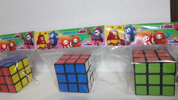 Cubo Magico Personalizado Lapela com Tema Fall Guys
