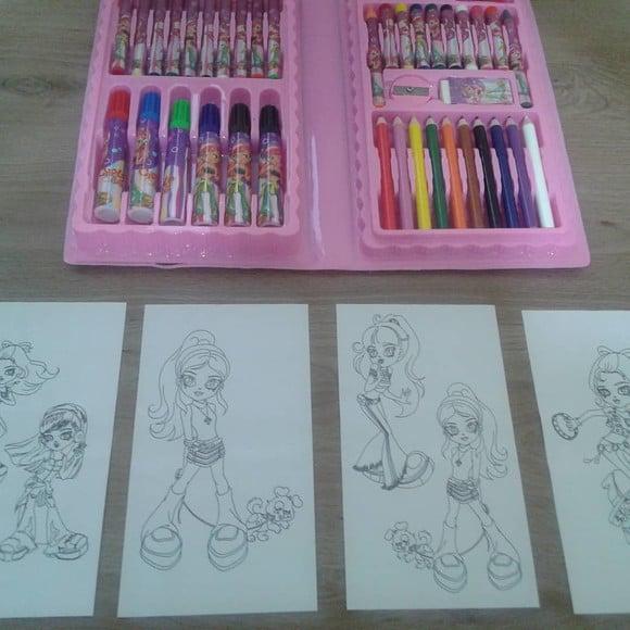 Estojo de Colorir com 48 Peças