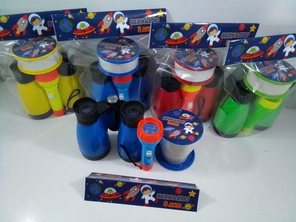 Kit Binoculo + Copo Retrátil + Lanterna Tema Astronauta