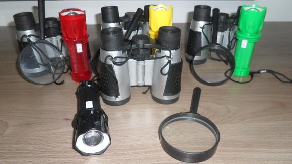 Kit Binoculo + Lanterna + Lupa