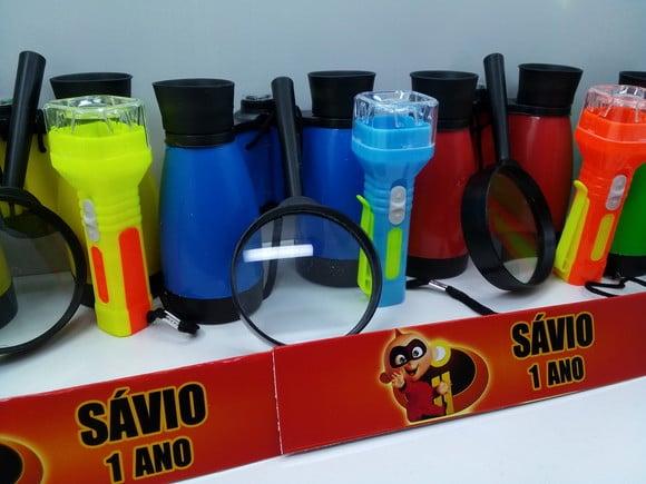 Kit Binoculo + Lanterna + Lupa Personalizado os Incríveis
