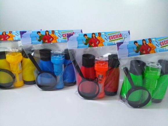 Kit Binoculo + Lanterna Colorida + Lupa Dpa