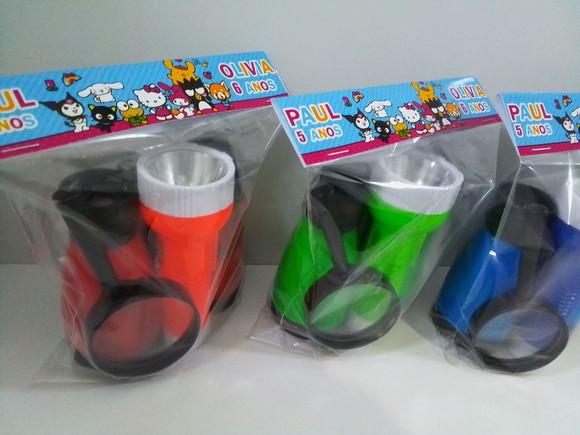 Kit Binoculo + Lanterna Colorida + Lupa Hello Kitty
