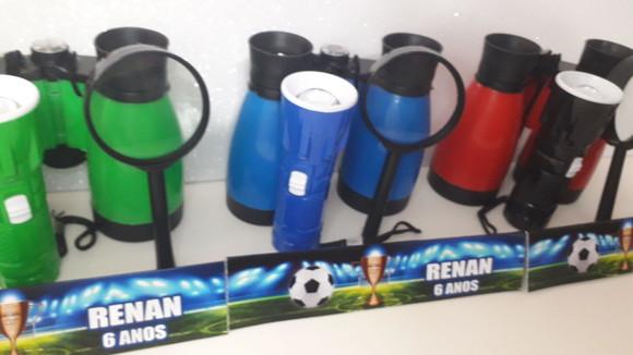 Kit Binoculo + Lanterna Colorida + Lupa Tema Futebol