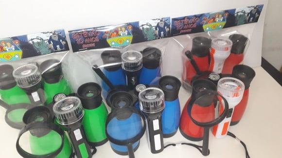 Kit Binoculo + Lanterna Colorida + Lupa Tema Scooby Doo