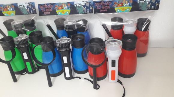 Kit Binoculo + Lanterna Colorida + Lupa Tema Scooby Doo