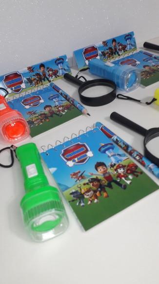 Kit Bloquinho + Mini Lápis + Lanterna + Lupa Patrulha Canina