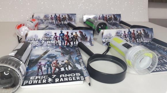 Kit Bloquinho + Mini Lápis + Lanterna + Lupa Power Rangers