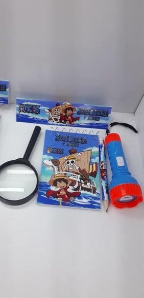Kit Bloquinho + Mini Lápis + Lanterna + Lupa Tema One Piece