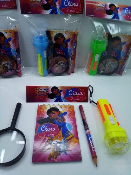 Kit Bloquinho + Mini Lápis + Lanterna + Lupa Tema Mira