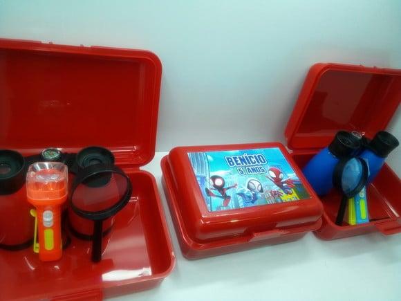 Kit Case + Binoculo + Lanterna + Lupa Tema Homem Aranha