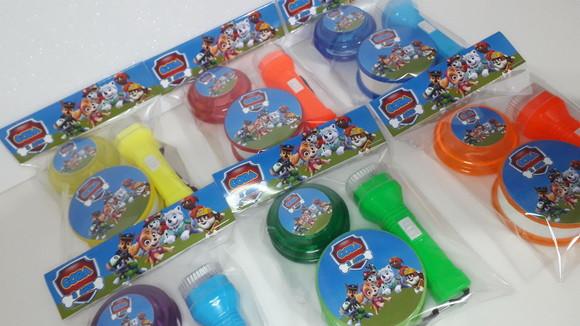 Kit Copo Retrátil + Lanterna + Ioio