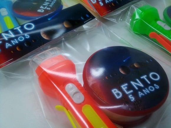 Kit Copo Retrátil + Lanterna Espaço