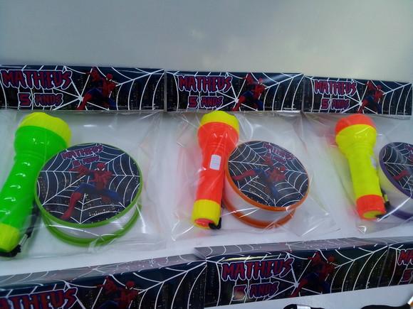 Kit Copo Retrátil + Lanterna Homem Aranha