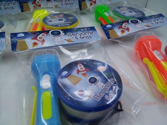 Kit Copo Retrátil + Lanterna Personalizado Astronauta