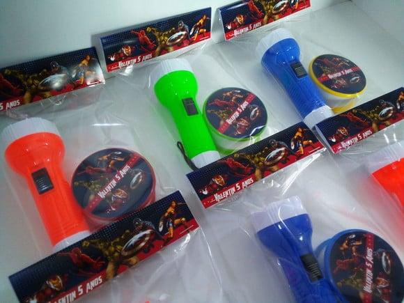 Kit Copo Retrátil + Lanterna Personalizado Vingadores