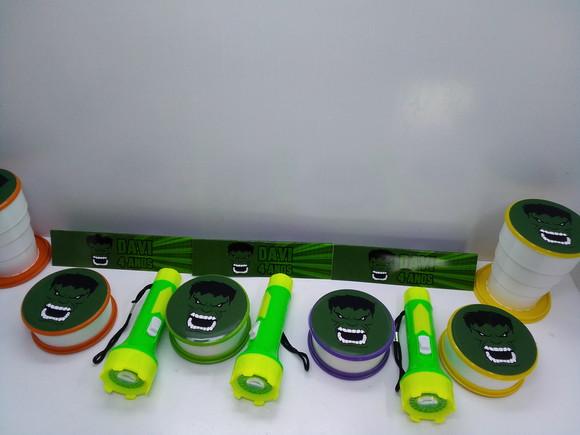 Kit Copo Retrátil + Lanterna Tema Hulk
