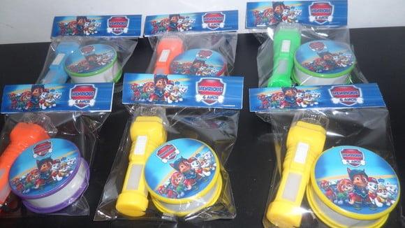 Kit Copo Retrátil + Lanterna Tema Patrulha Canina
