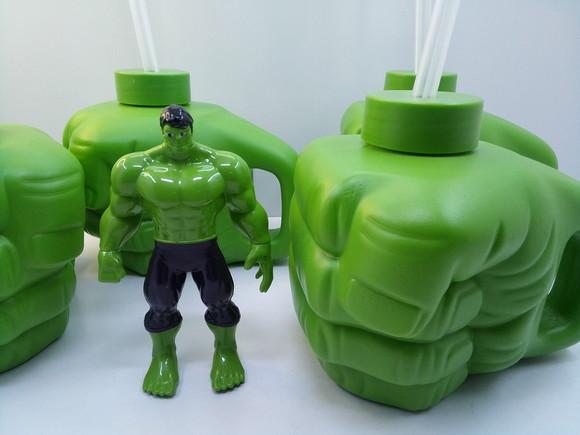 Kit Copo Super Mão com Canudo 450ml + Boneco Super Heróis