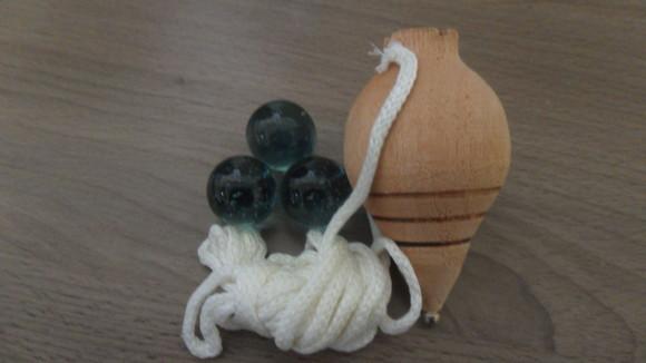 Kit Corda de Pular + Pião + 3 Bolinhas de Gude + Iô Iô