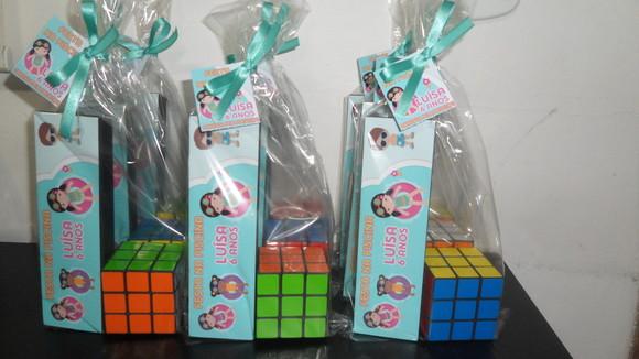 Kit Domino + Cubo Mágico Faço no Tema Festa na Piscina