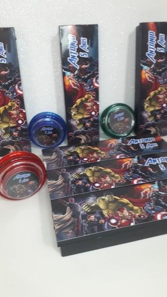 Kit Domino + Ioio Personalizado Tema Vingadores