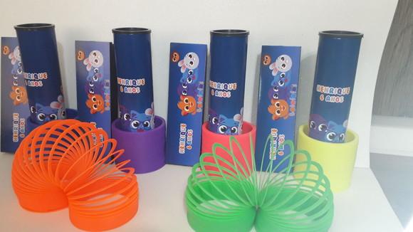 Kit Domino + Pega Varetas + Mola Maluca Tema Bolofofos