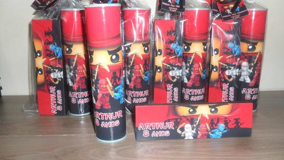 Kit Domino + Pega Varetas Tema Ninjago