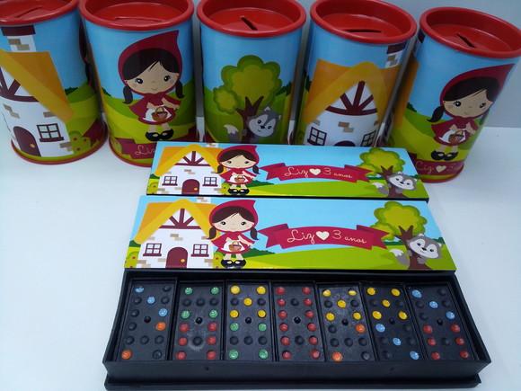 Kit Domino e Cofre de Papelao Personalizados Chapeuzinho