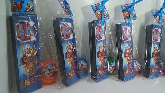 Kit Domino e Ioiô Cores Sortidas Tema Patrulha Canina