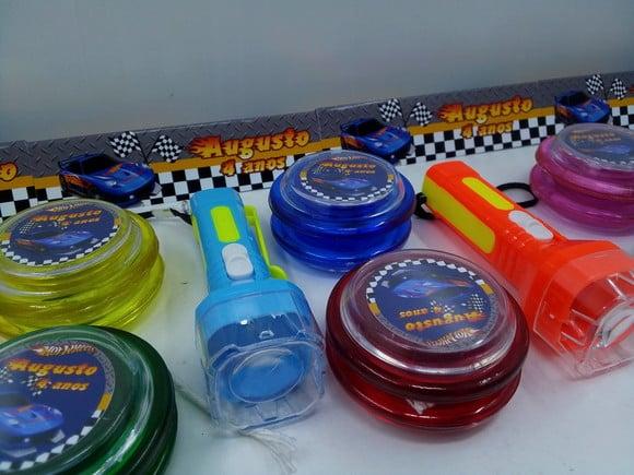 Kit Ioiô + Lanterna Tema Hot Wheels