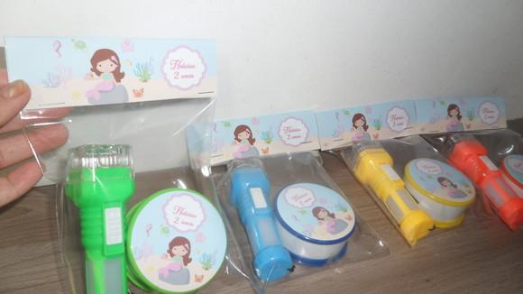 Kit Infantil Lanterna + Copo Retratil Tema Sereia Baby