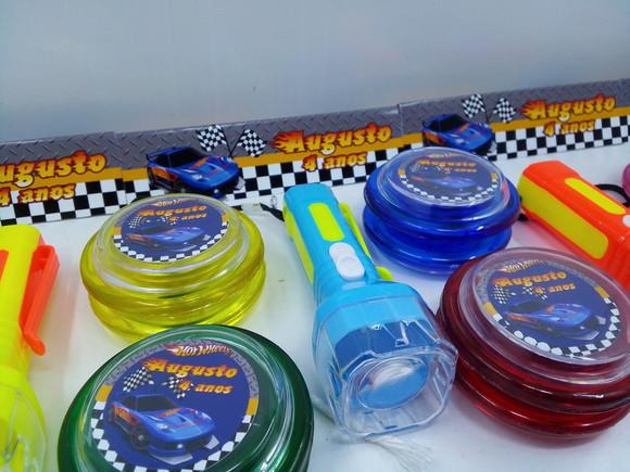 Kit Ioiô + Lanterna Tema Hot Wheels