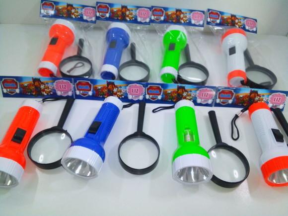 Kit Lanterna e Lupa Tema Patrulha Canina