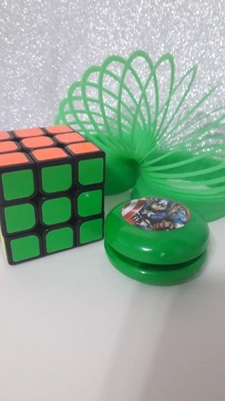 Kit Mola Maluca + Cubo Mágico + Ioiô Lapela Capitao America