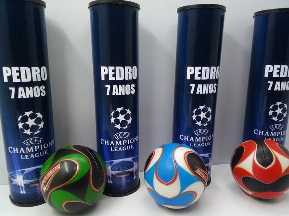 Kit Pega Varetas + Mini Bola Macia 6x6cm Liga dos Campeões