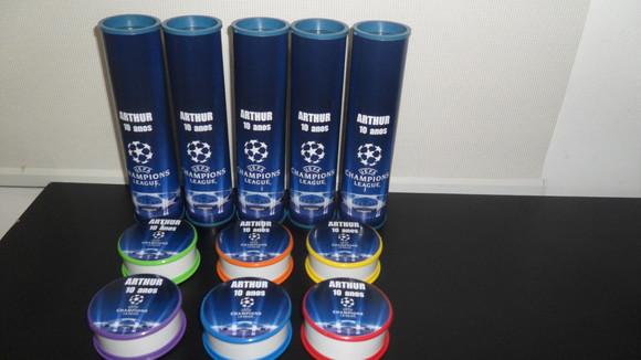 Kit Pega Varetas e Copo Retratil Tema Futebol