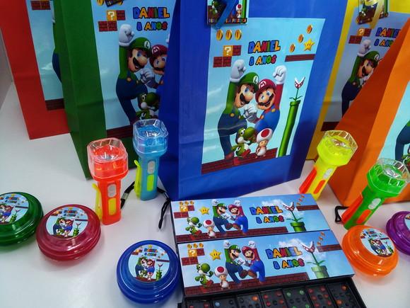 Kit Sacolinha + Domino + Lanterna + Ioio Super Mário
